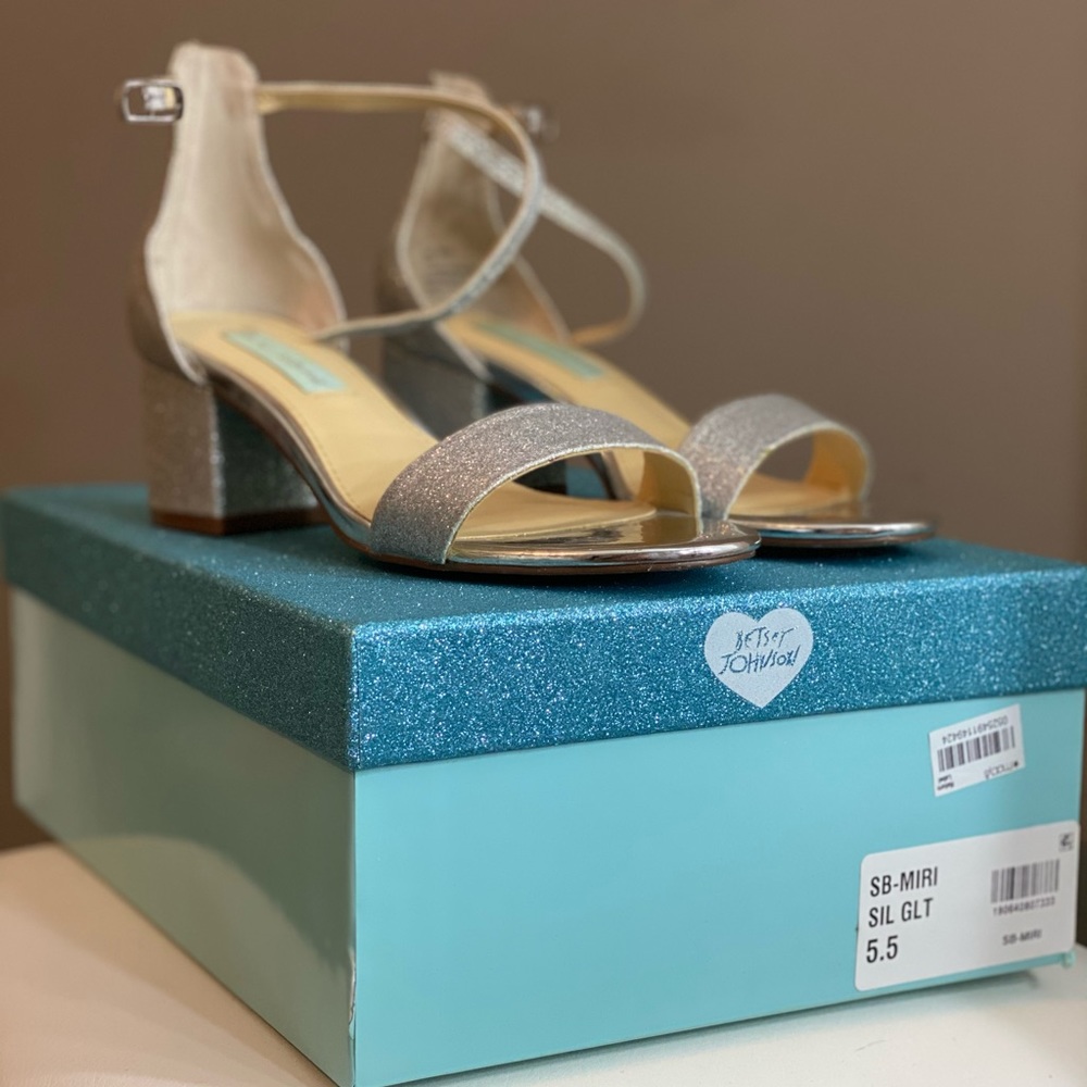Betsey johnson silver low heels